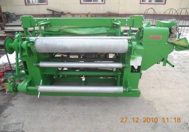 Stainless Steel Automatic Chain Making Machine For Rolled Wire Mesh Green Color